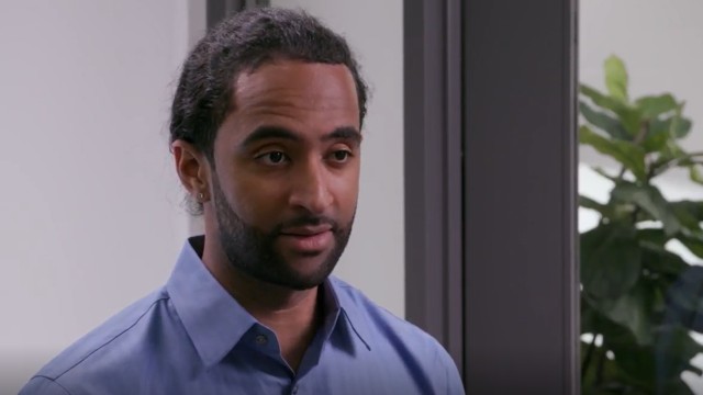 Woman encouraging and empathasizing with coworker